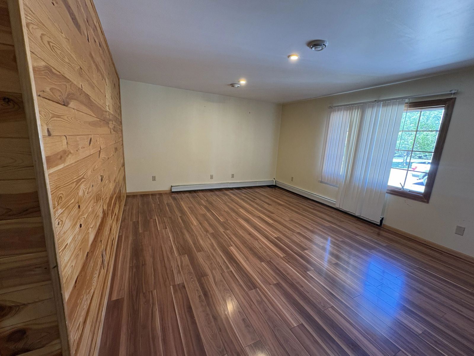 501 W 12th Street, Winner, SD — Winner, SD real estate photo thumbnail 9