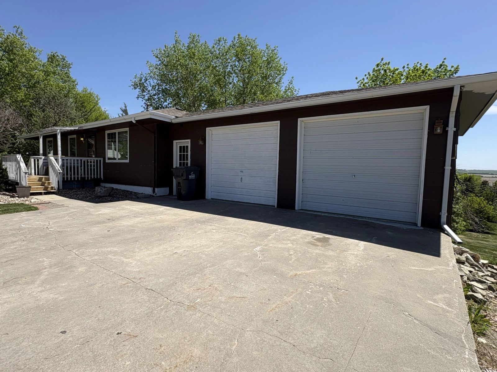 501 W 12th Street, Winner, SD — Winner, SD real estate photo thumbnail 6