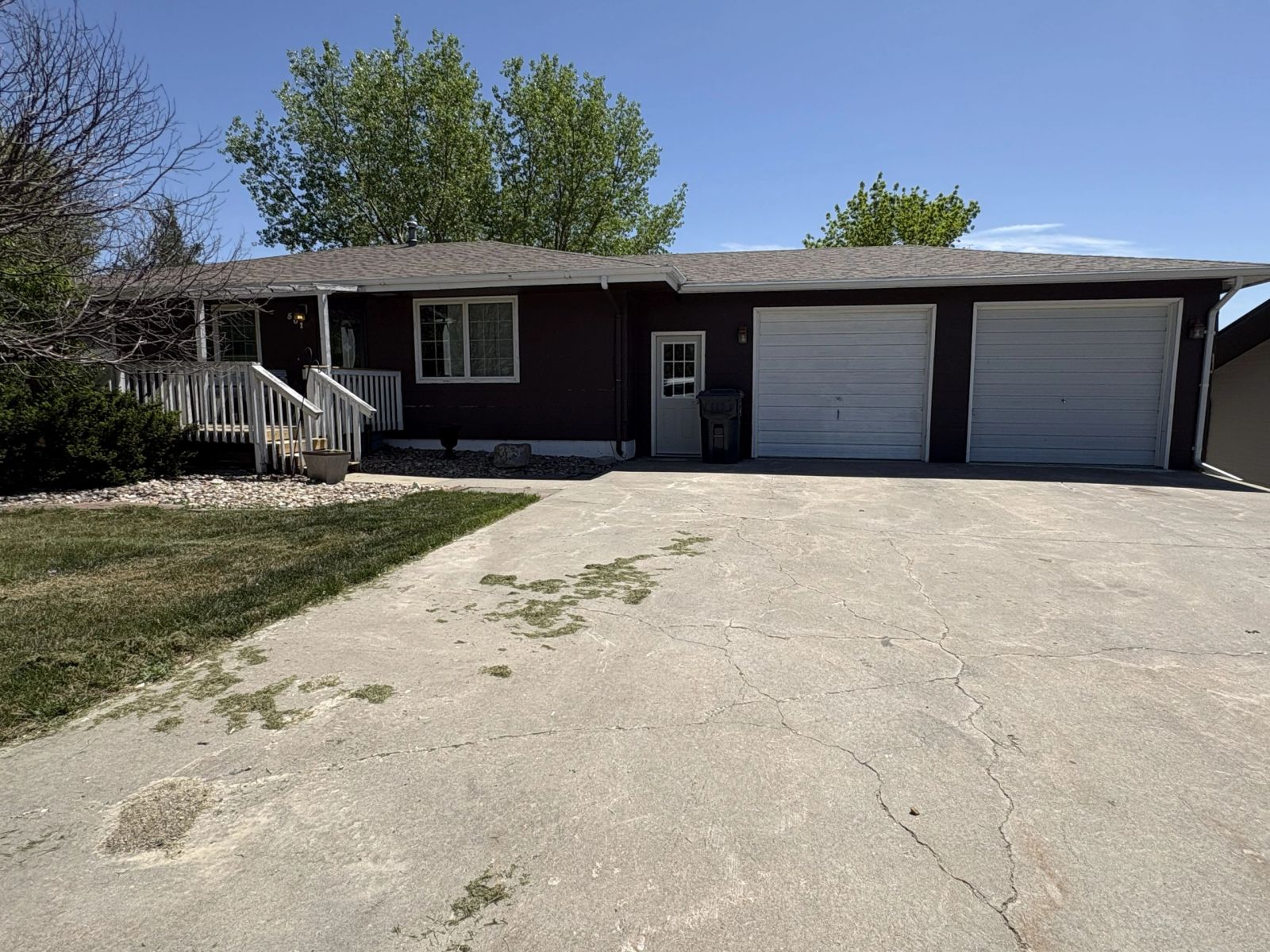 501 W 12th Street, Winner, SD — Winner, SD real estate photo thumbnail 5