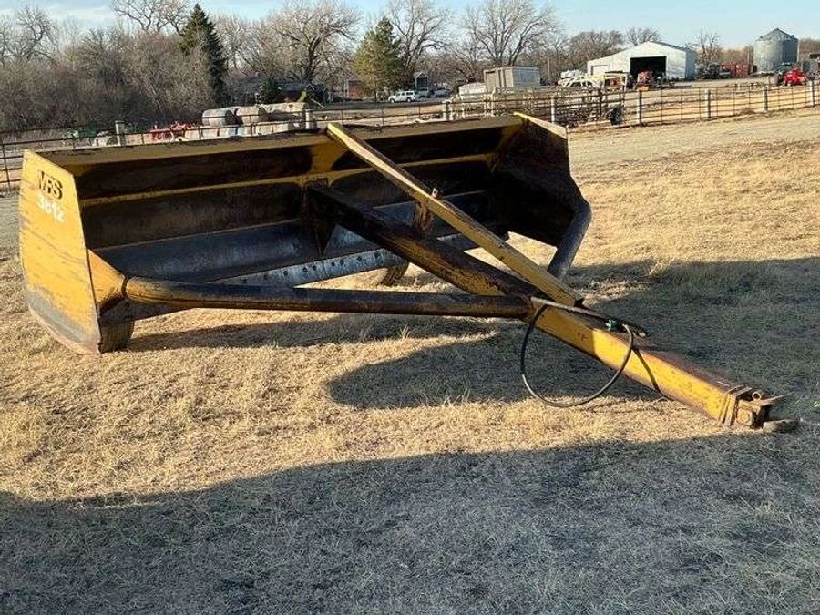 MFD Box Scraper 3612 — Small Equipment lot at the Gran Consignment Sale — Spring 2026