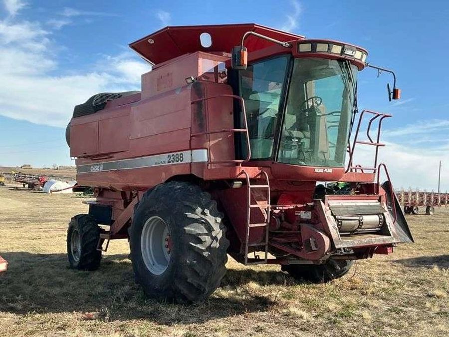 International 2388 Combine — Combines & Heads lot at the Gran Consignment Sale — Spring 2026