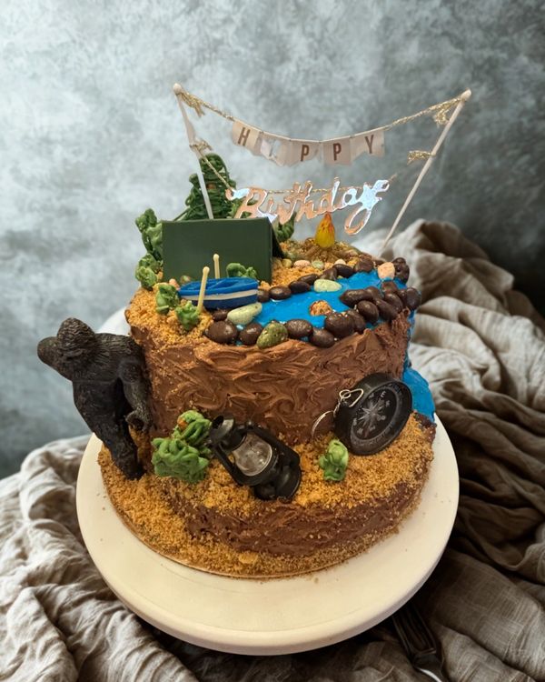 big foot birthday cake