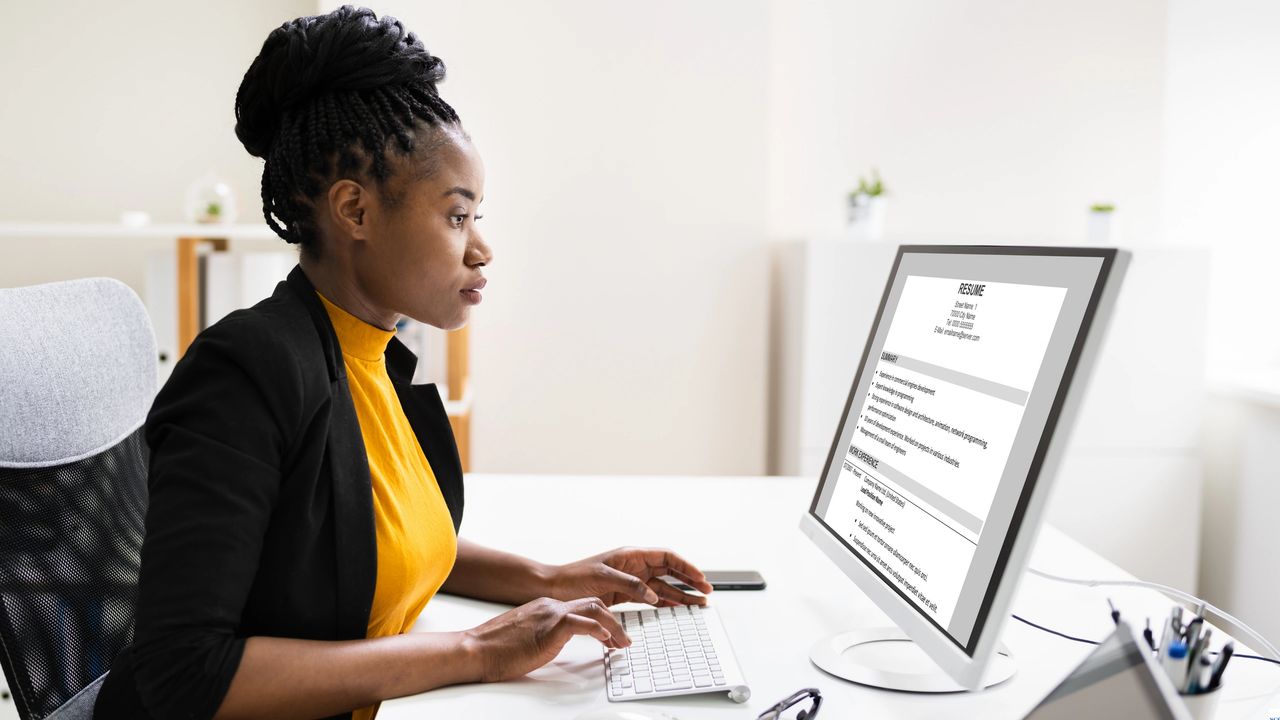 Should I Put a Personal Email on My Resume? Pros and Cons