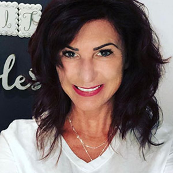 Michelle Stewart - Master Stylist, Hair Colorist, Invisible Bead Extension, Hair Extension