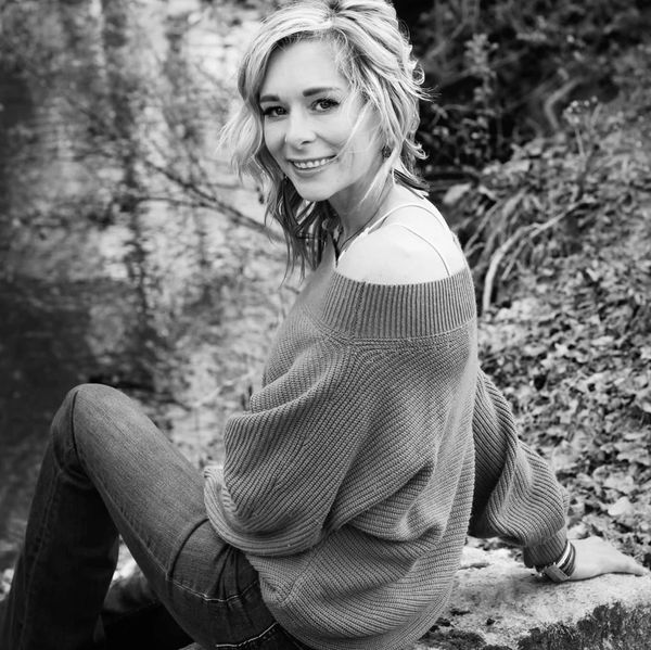 Hope has been a licensed cosmetologist for over 17 years. She specializes in blonding and can also c