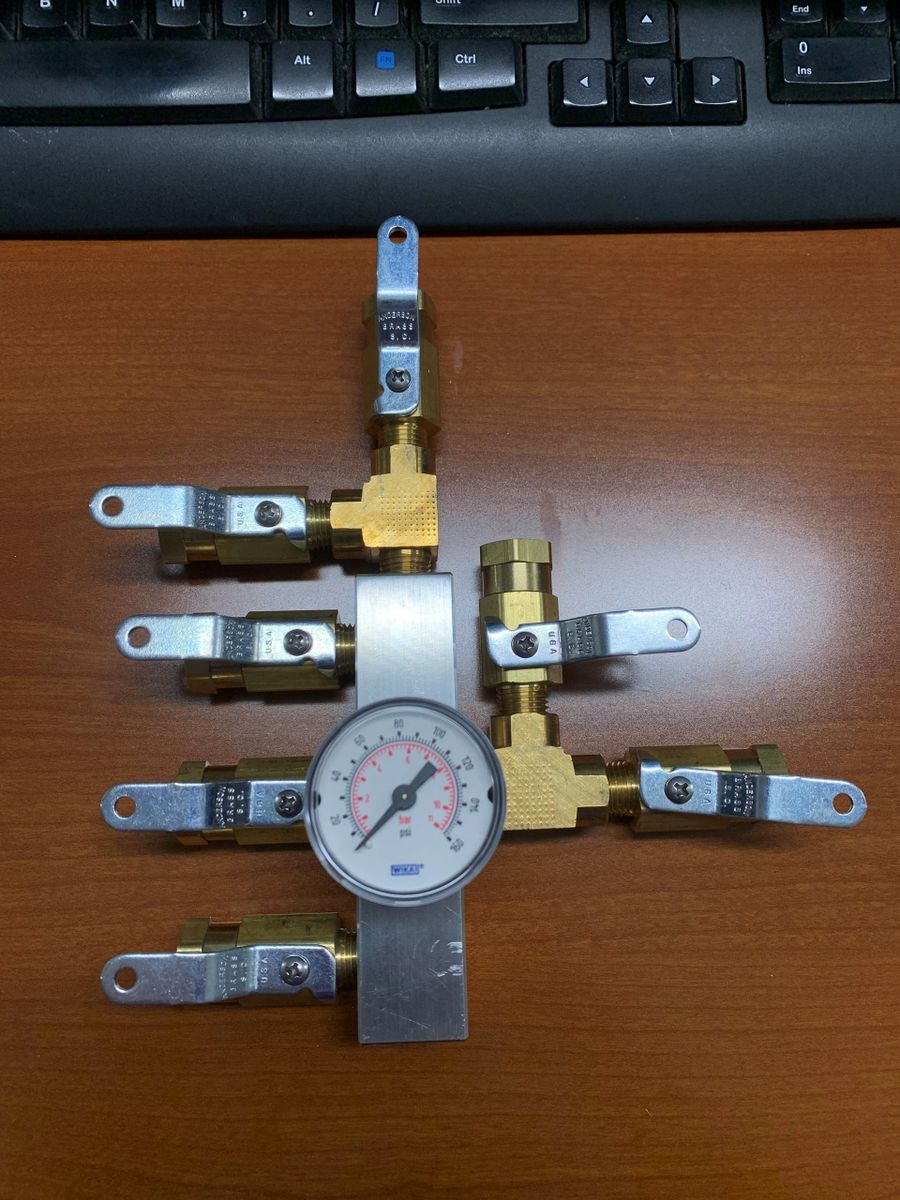 Gas Manifold. 2 in and 5 out