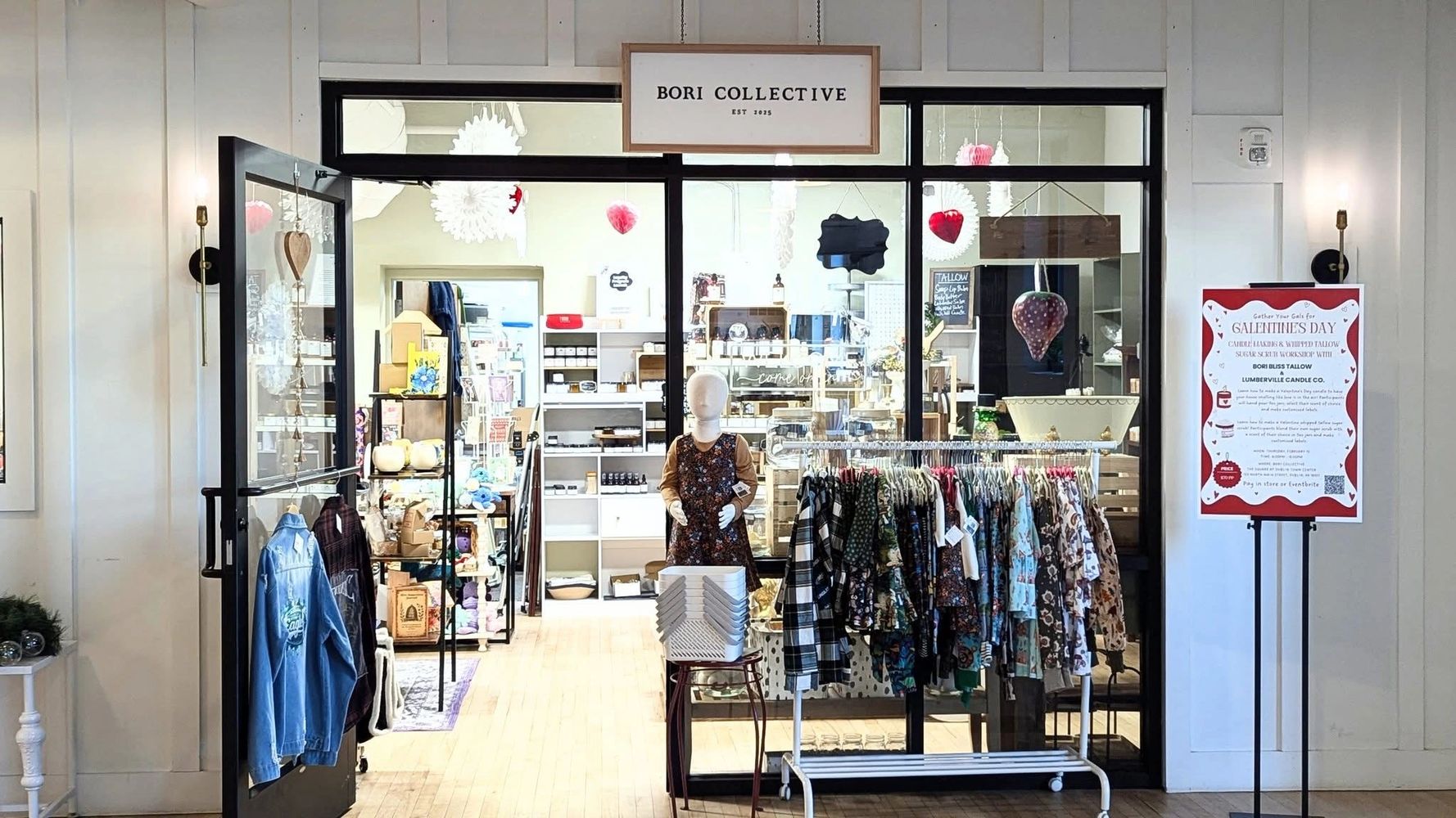 Store display with vintage goods 