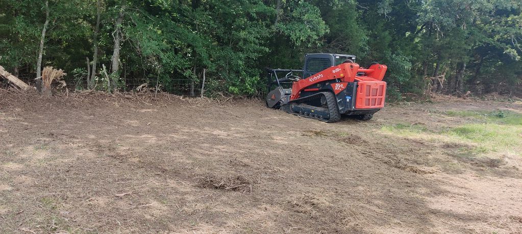 Forestry mulching. 