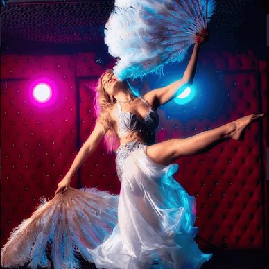Make your celebration unforgettable—book a belly dancer for your party today.