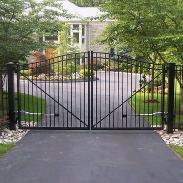 Steel Gates and Aluminum Gates