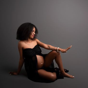 Pregnancy photoshoot in Birmingham studio
