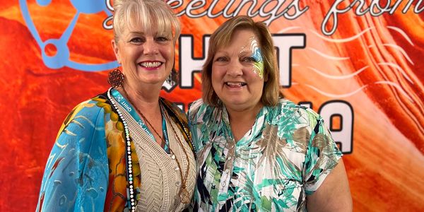 Roxanne with Julia Cannon, Daughter of the Late Great Dolores Cannon. Become a facilitator & Save