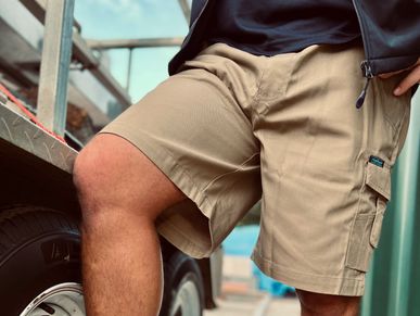 portwest. prime mover khaki work shorts with side leg pocket.