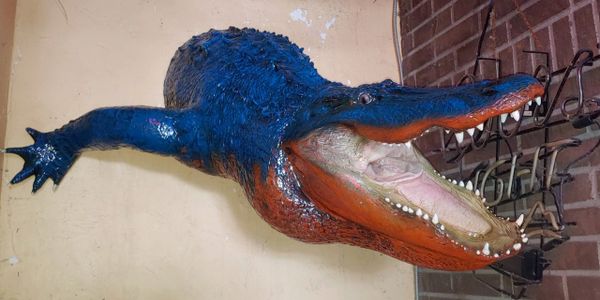 resin alligator statue