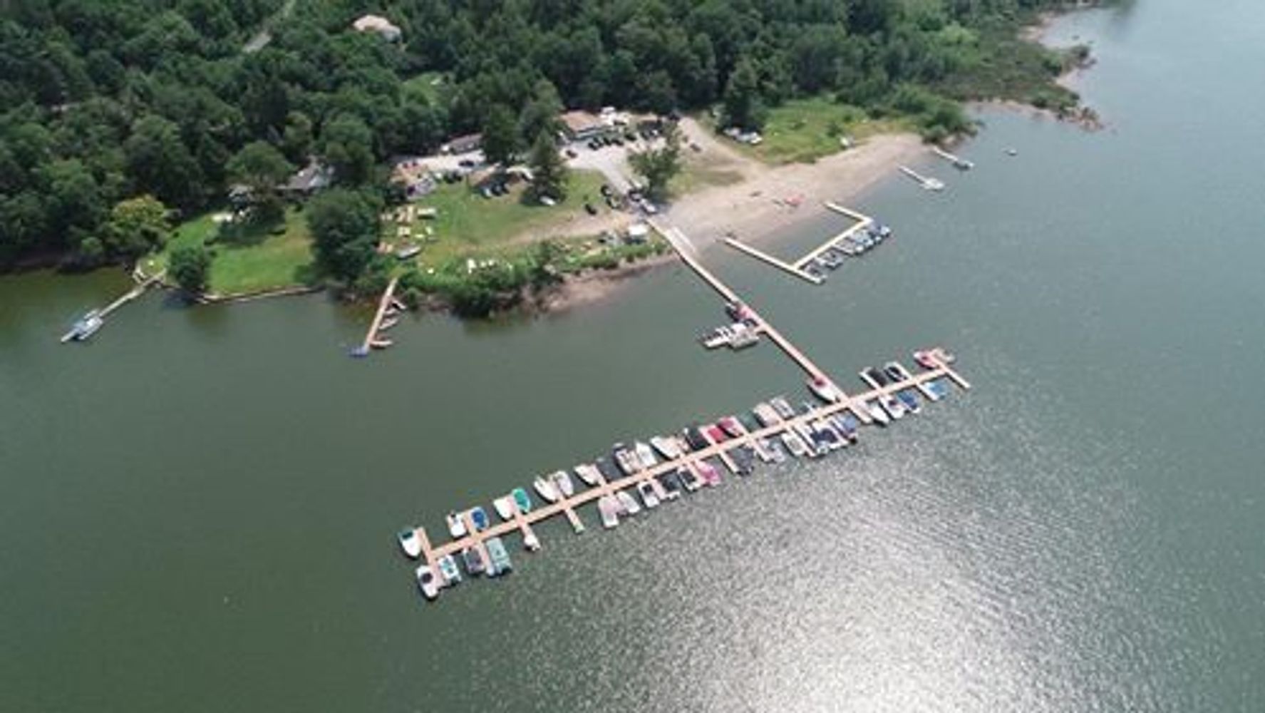 Lakes for Boating in Monticello Starlight Marina