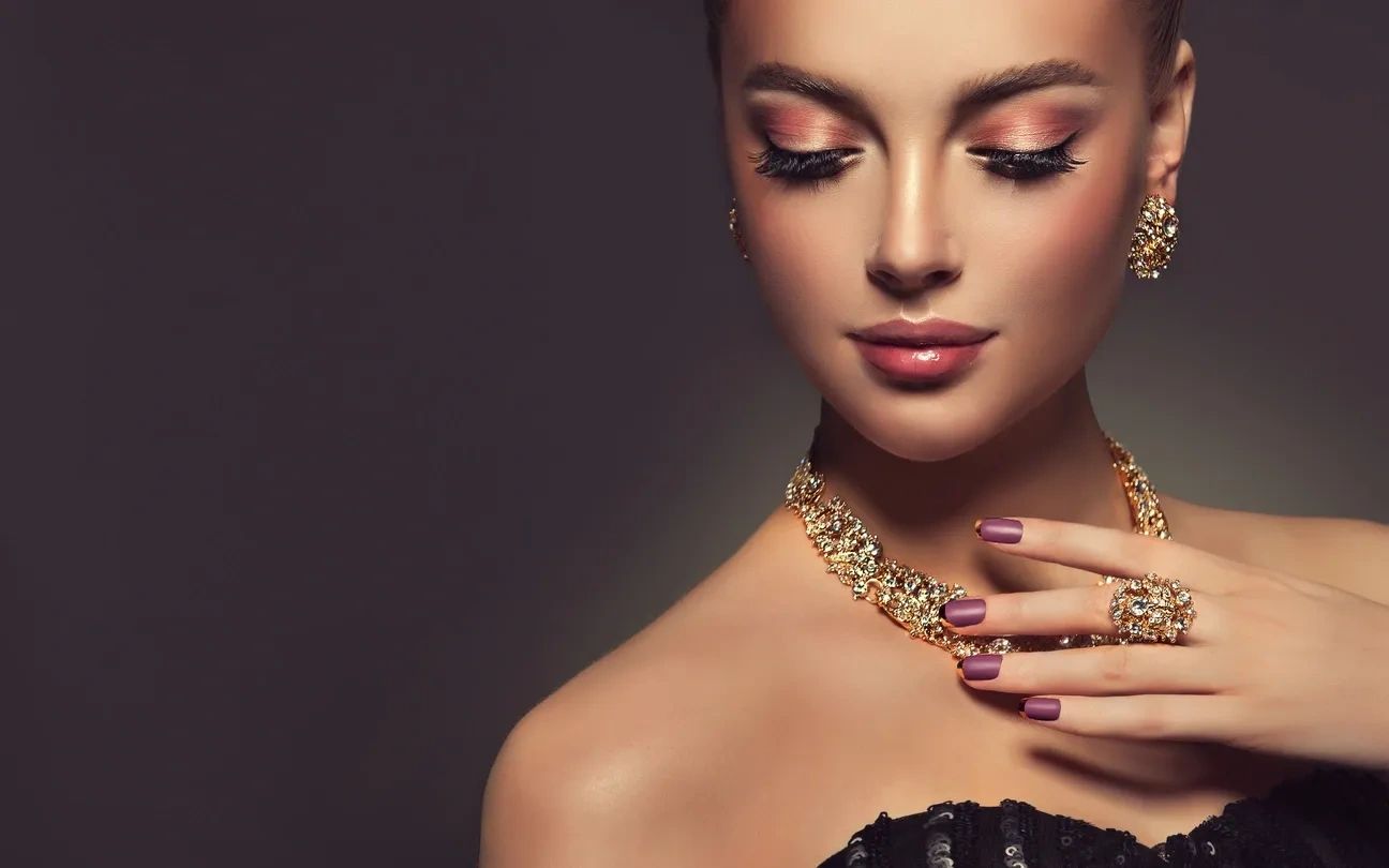 Pretty precious imitation jewellery trendy jewellery contemporary