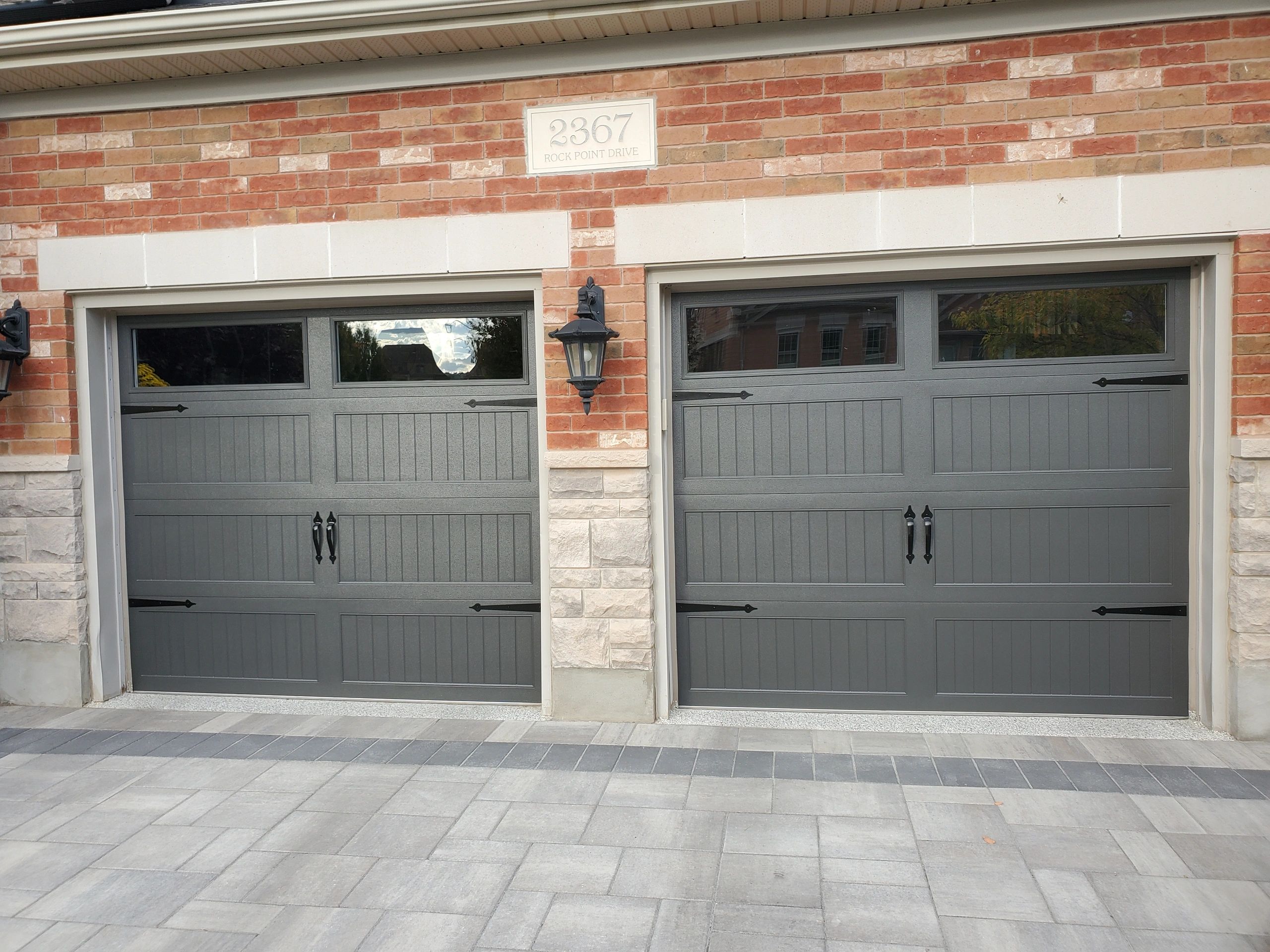 Get your garage doors done too! #burlington #oakville #painters #homerenovation #booknow #painting