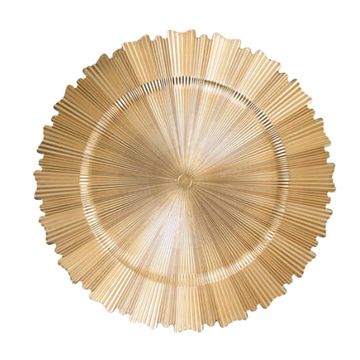 Decorative charger plate in the color gold with scalloped edges. 