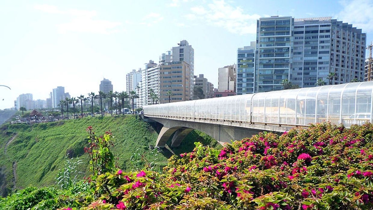 district of Miraflores in Lima Peru,
Author: Mira4espina78y