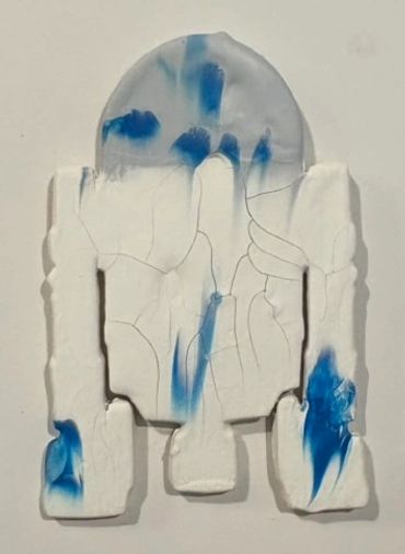 R2D2 with a glossy gray top and white bottom, metallic blue spots in both sections