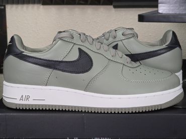 Nike Air Force 1 '01
'Light Army Black'
IV4501-300
Release Date: September 2026