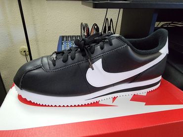 Nike Cortez Basic Leather
'Black White / Metallic Silver'
819719-012
Release Date: January 2016