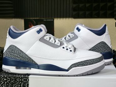 Air Jordan 3 Retro
'Midnight Navy'
CT8532-140
Release Date: December 2023