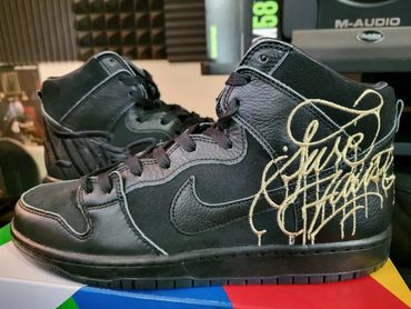 FAUST X Nike SB Dunk High Pro QS
'Black / Metallic Gold'
DH7755-001
Release Date: August 2022