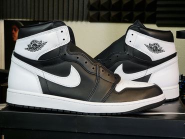 Air Jordan 1 Retro High OG
'Black White'
DZ5485-010
Release Date: February 2024