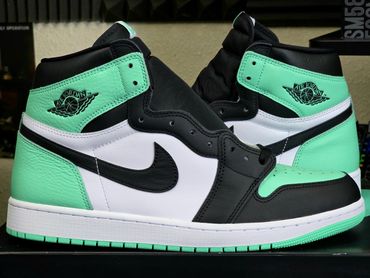 Air Jordan 1 Retro High OG
'Green Glow'
DZ5485-130
Release Date: April 2024