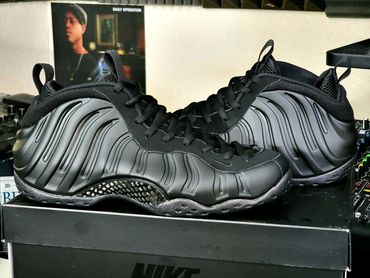 Nike Air Foamposite One
'Anthracite'
FD5855-001
Release Date: December 2023