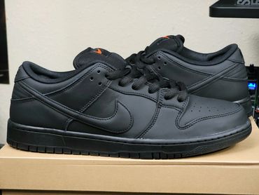 Nike SB Dunk Low Pro
'Triple Black'
FJ1674-001
Release Date: October 2024