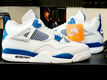 Air Jordan 4 Retro
'Military Blue'
FV5029-141
Release Date: May 2024