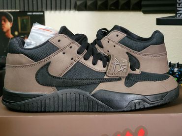 Travis Scott x Jordan Jumpman Jack TR
'Dark Mocha'
FZ8117-204
Release Date: November 2024