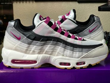 Nike SB Air Max 95
'Cactus Flower'
HF7545-100
Release Date: August 2025