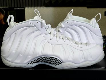 Nike Air Foamposite One
'Triple White'
HJ5195-100
Release Date: June 2025