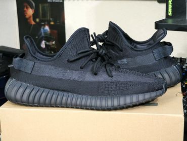 Adidas Yeezy Boost 350 V2
'Onyx'
HQ4540
Release Date: June 2023