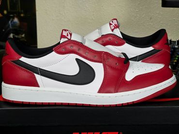 Air Jordan 1 Retro Low OG
'Chicago'
HQ6998-600
Release Date: November 2025