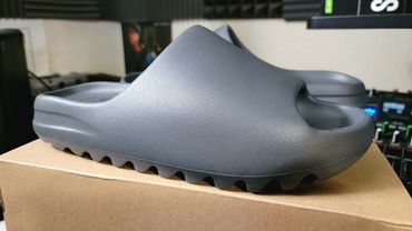 Adidas Yeezy Slide
'Slate Grey'
ID2350
Release Date: August 2023