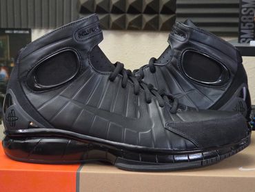 Nike Air Zoom Huarache 2K4 OT
'Triple Black'
IV0329-001
Release Date: May 2026
