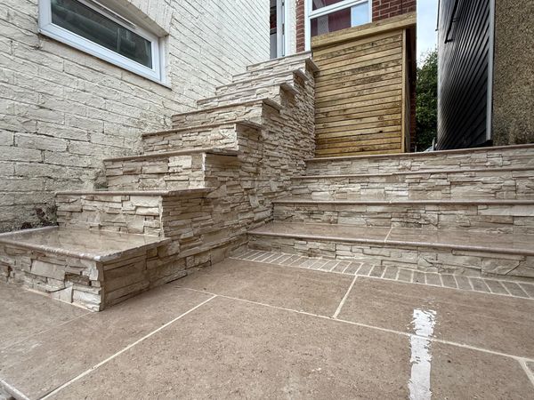 limestone paving and steps
hard landscaping in cowes Isle of Wight
stone wall cladding
landscaping i