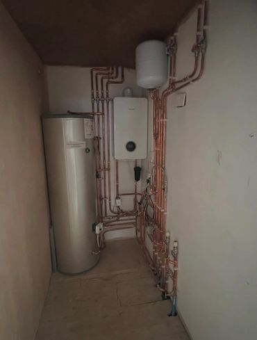 Boiler room with many Worcester Bosch products