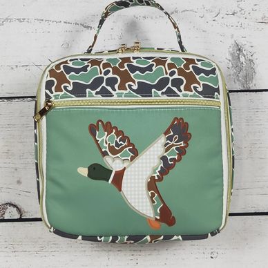 Green lunchbox with flying duck design and camouflage pattern.