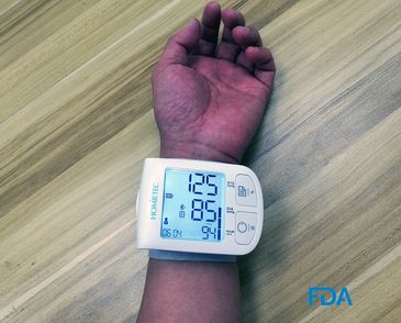 HOMTEC - Electrical Wrist Blood Pressure Monitor