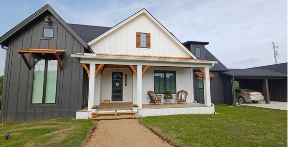 Custom Modern Home and Cottage Builder In Brady