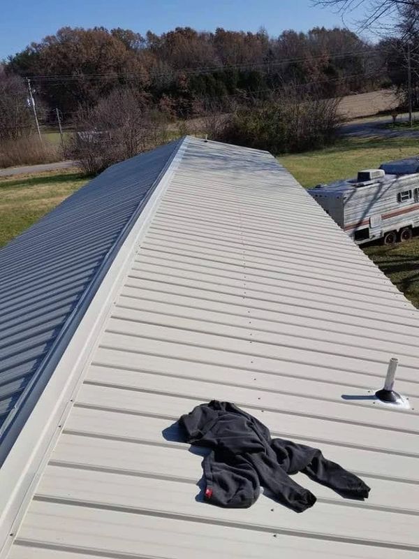 Metal roof installation in Clarksville, TN! 