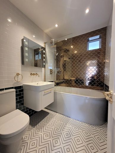 Bathroom renovation in Hanwell by LoftSpec Ltd