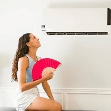 Woman is HOT because AC is broken