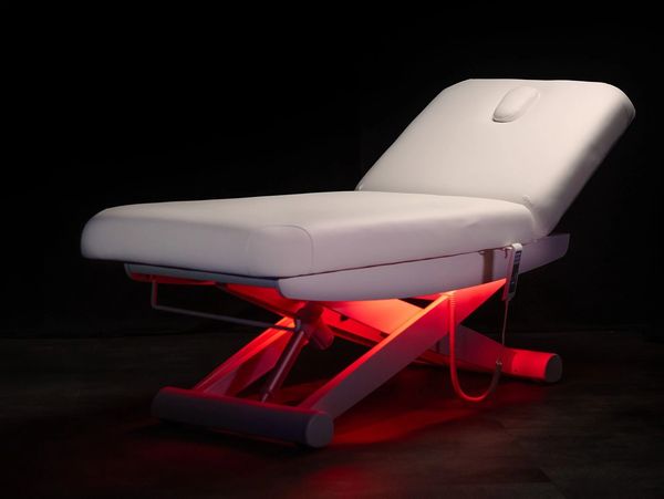 cipro  isobenessere lettino da massaggio cromo terapia