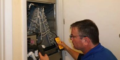 Air conditioning refrigerant leak